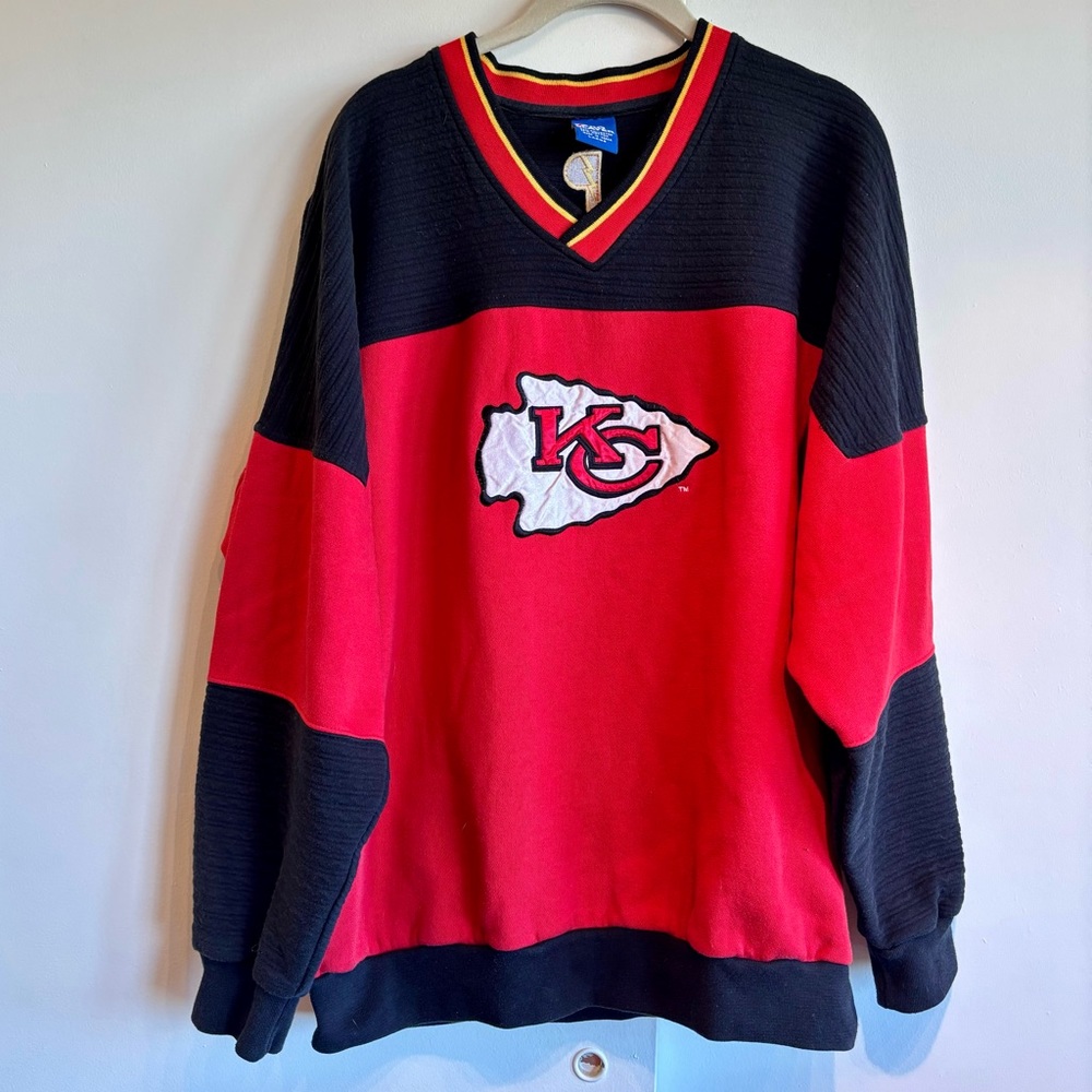 Vintage Kansas City Chiefs colorblock v neck pullover sweatshirt ❤️💛